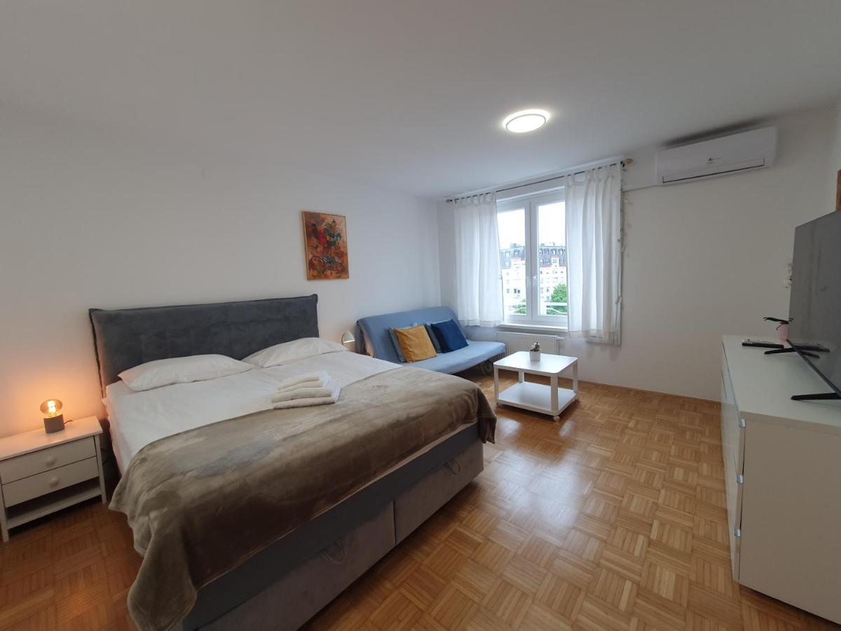 Apartment Zala With Free Parking Tour As Ljubljana Luaran gambar